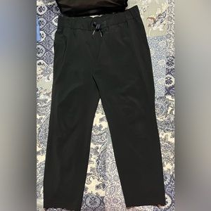Lululemon On the Fly pant, woven, 28” black